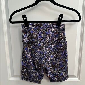 Lululemon 8” shorts
